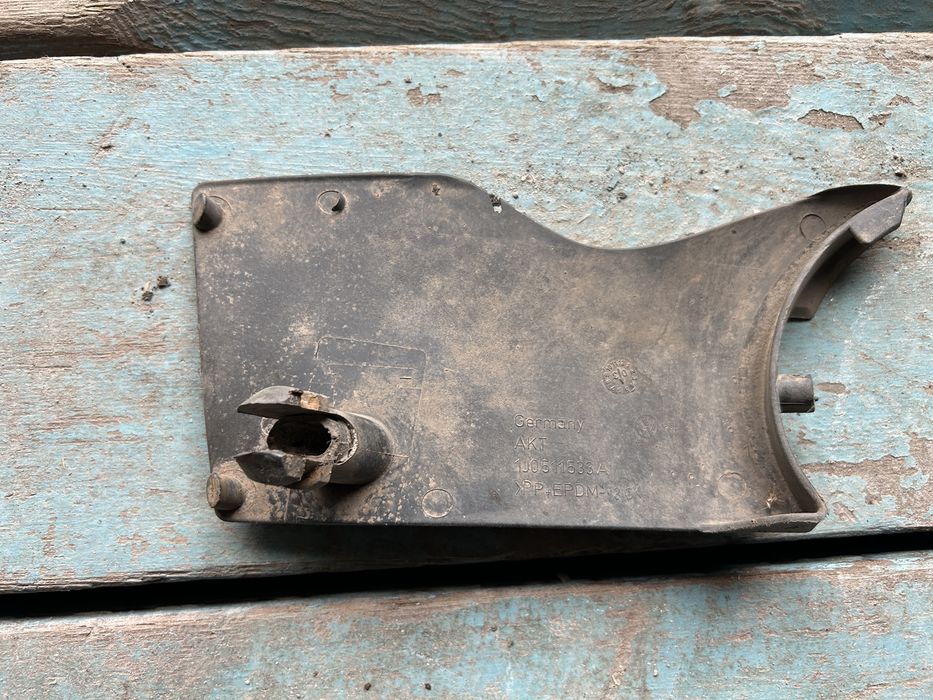 Защитная накладка задней балки