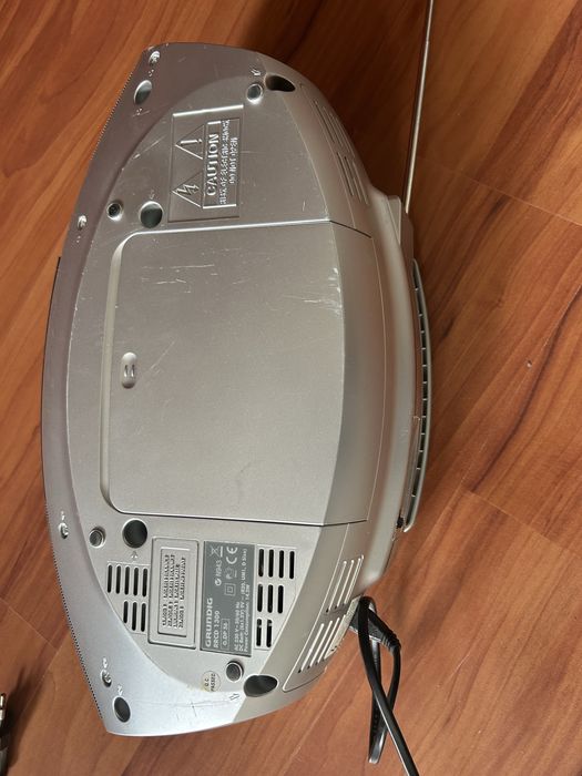 Radiomagnetofon stereo marki Grundig