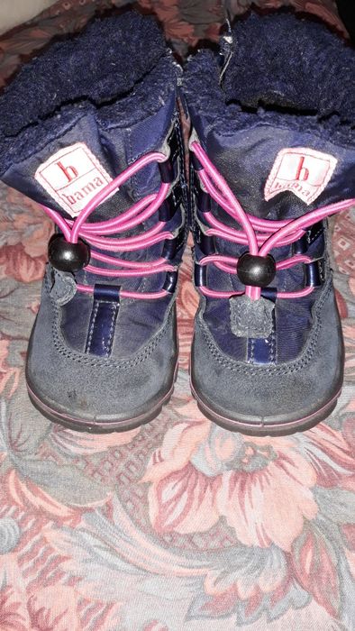 Сапожки для девочек.