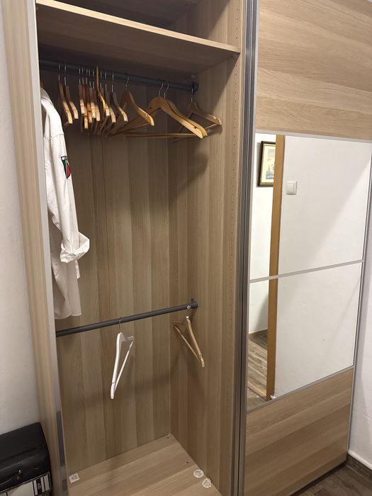 Armario Ikea em bom estado