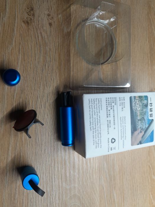 młotek bezpieczeńtwa awaryjny wybijak do szyb i przecinak do pasów 2w1