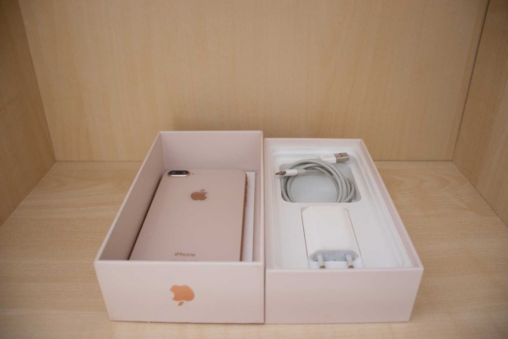 iPhone 8 PLUS IDEALNY 64 GB Gold Bateria 100 %