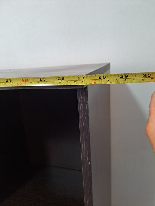 Estante em bom estado