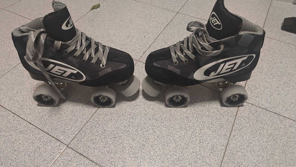 Patins de HOQUEI - completamente Novos