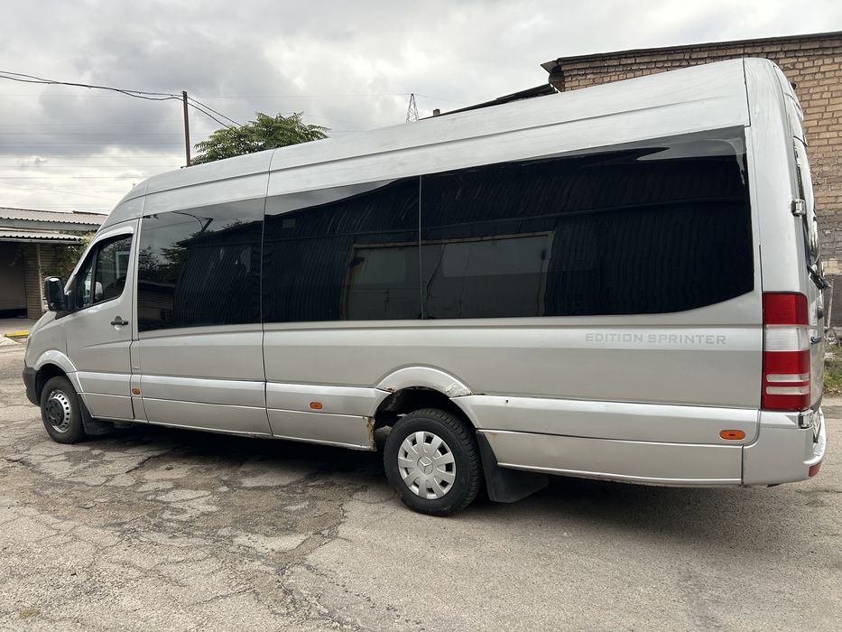 Продам Мерседес Спринтер 516 2.7 мотор