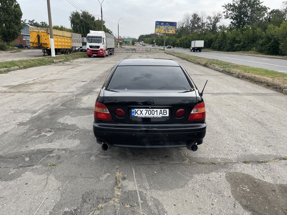Продам lexus gs300