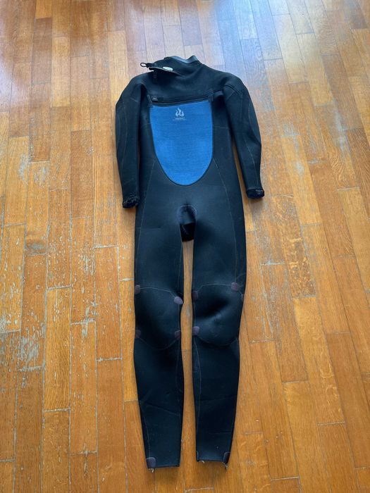 fato surf o´neil hyperfreak 5/4 + o´neil epic 3/4 16 anos rapaz