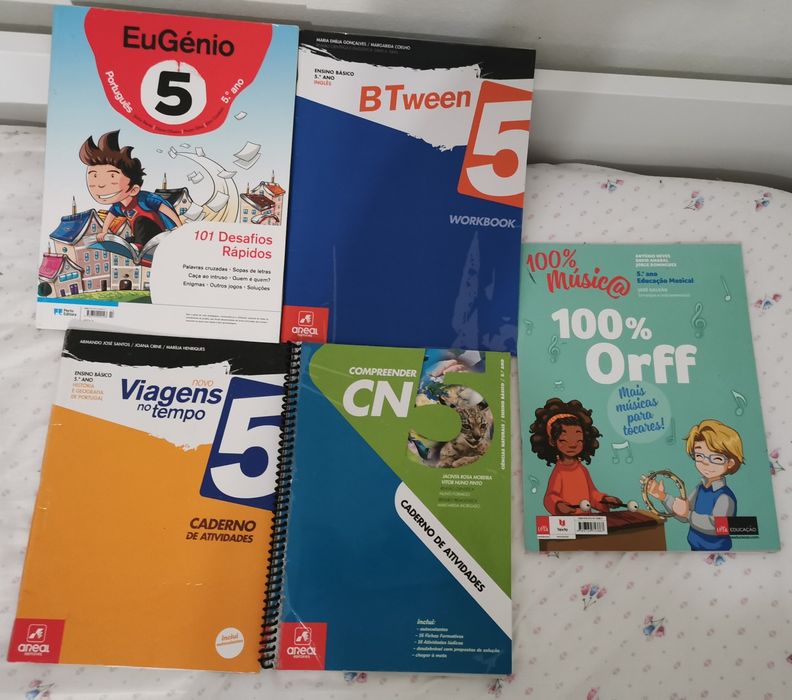 Vendo livros de 5°ano