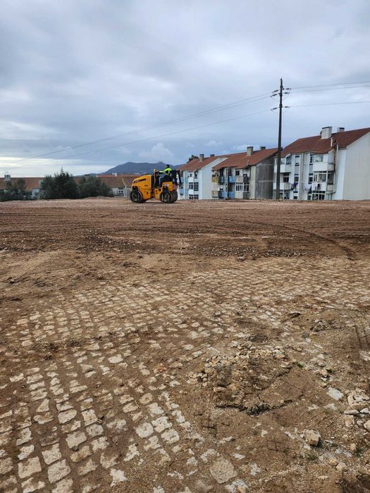 Limpezas de Terreno - Terraplanagens