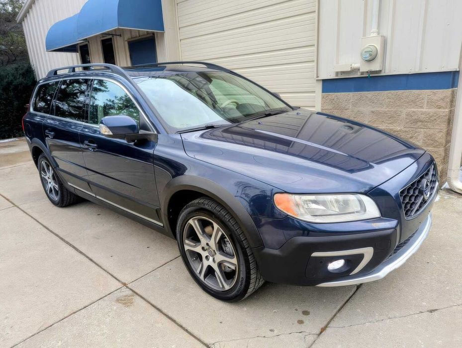 Volvo XC70 T6      2015