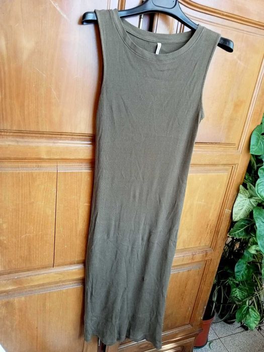 Vestido de senhora justo M