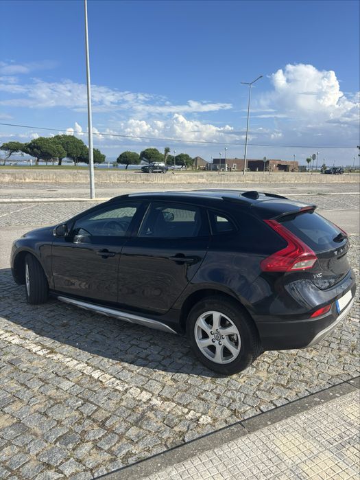 Volvo V40 Cross Country foto 2