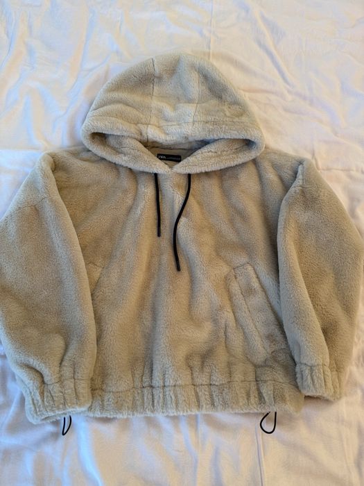 Продам шубу Mango