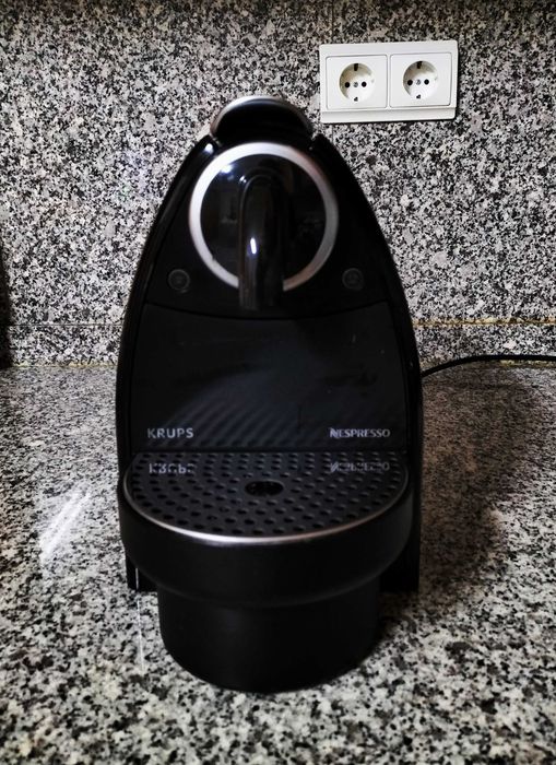 Máquina de café de cápsulas Krups - Nespresso