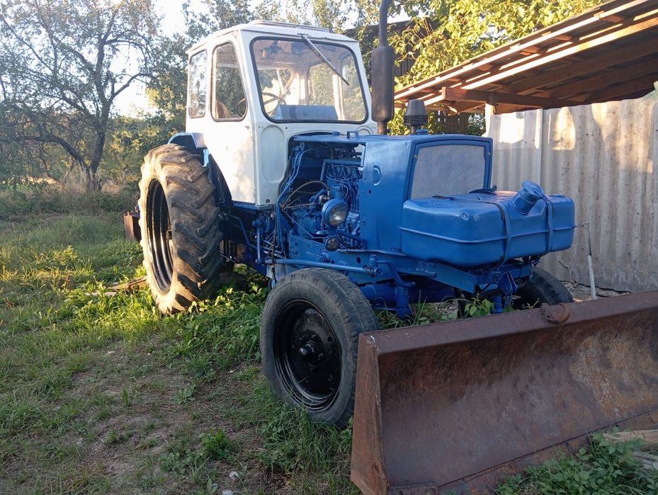 Продам Екскаватора ЮМЗ