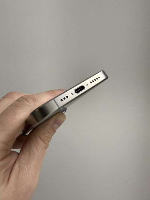 Apple iPhone 15 Pro 256GB  Natural Titanium New