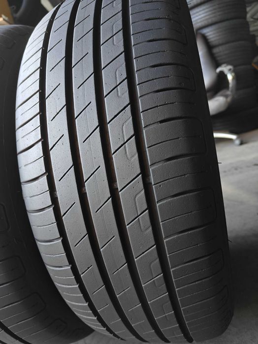 2шт r17 215-55 98W GoodYear EfficientGrip Performance шини літні
