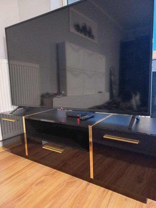 Szafka RTV na gwarancji