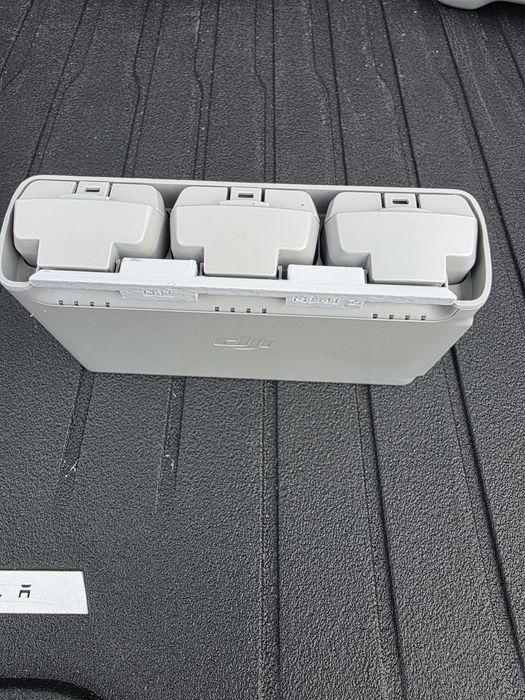 Baterias e hub dji mini 2