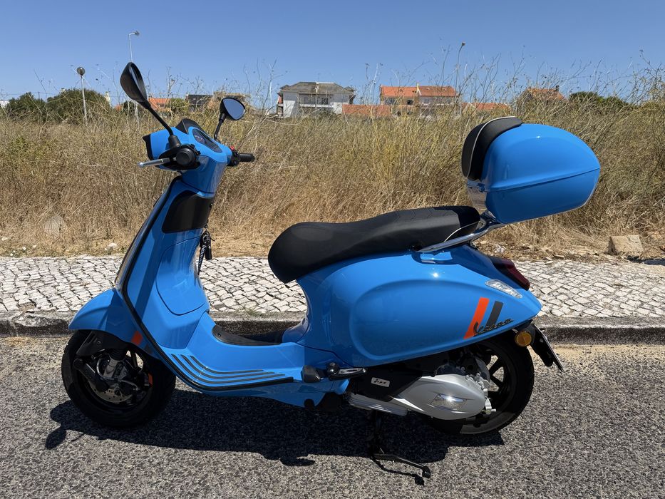 Vespa Sprint 125s