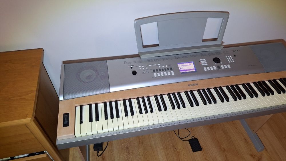 Yamaha DGX-620 PortableGrand, keyboard,  pianino, fortepian