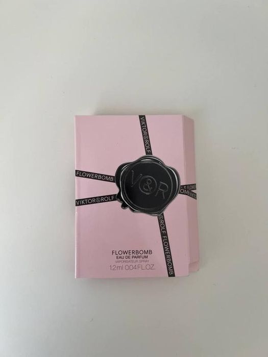 Духи парфуми viktor & rolf flower bomb