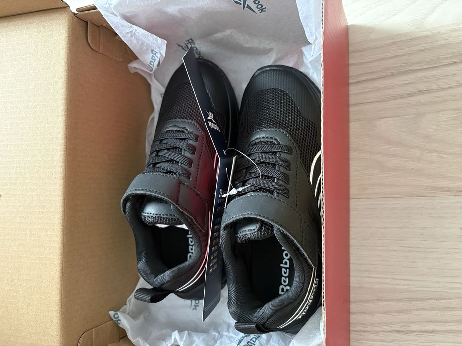 Nowe adidasy Reebok czarne 29