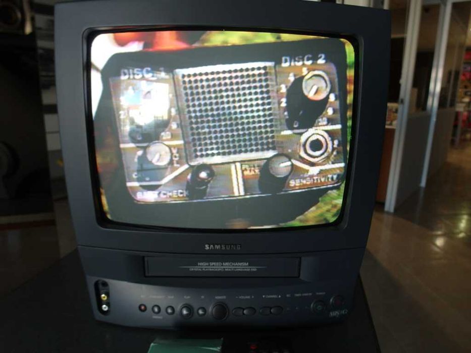 TV com Video VHS Samsung 14" Novo