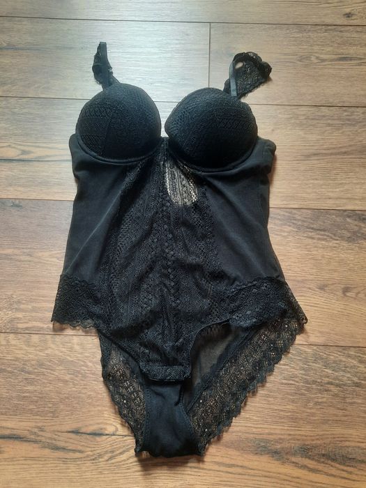 Damskie body czarne