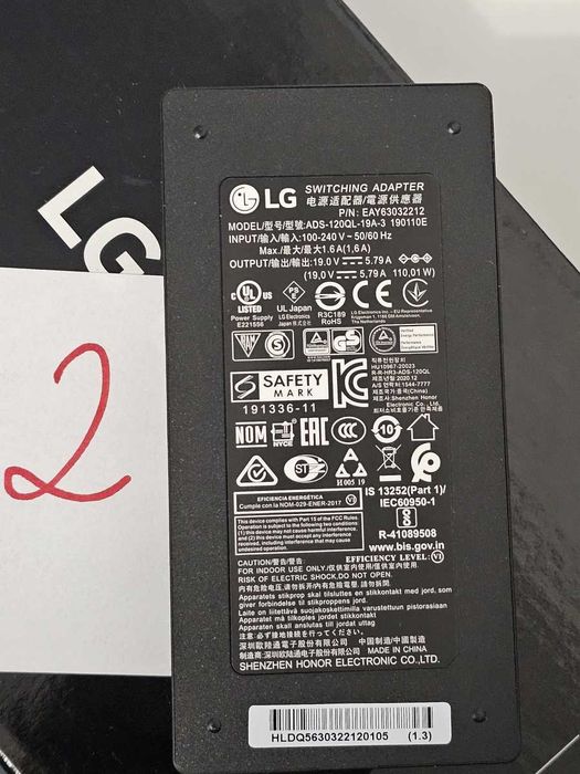 Zasilacz LG ADS-120QL-19A-3 19V 5.79A + HDMI 2.1 + DisplayPort 1.4