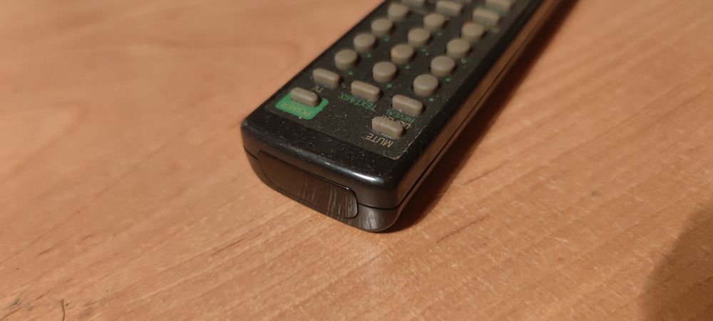 Pilot SONY RM-827T Trinitron