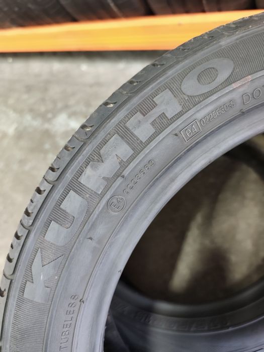 Pneus 175/50r15 Kumho Solus KH15 com 80% piso
