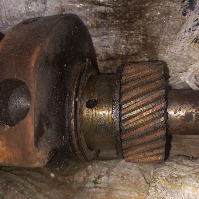 Колинвал газ 66.53.3307. Стандарт під розточку.025.