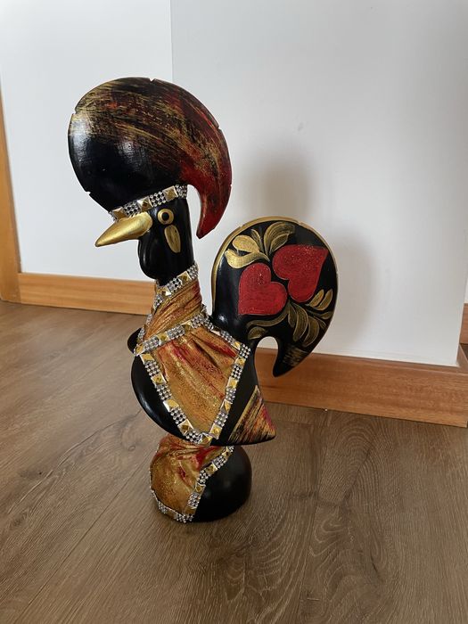 Galo de Barcelos pintado à mão