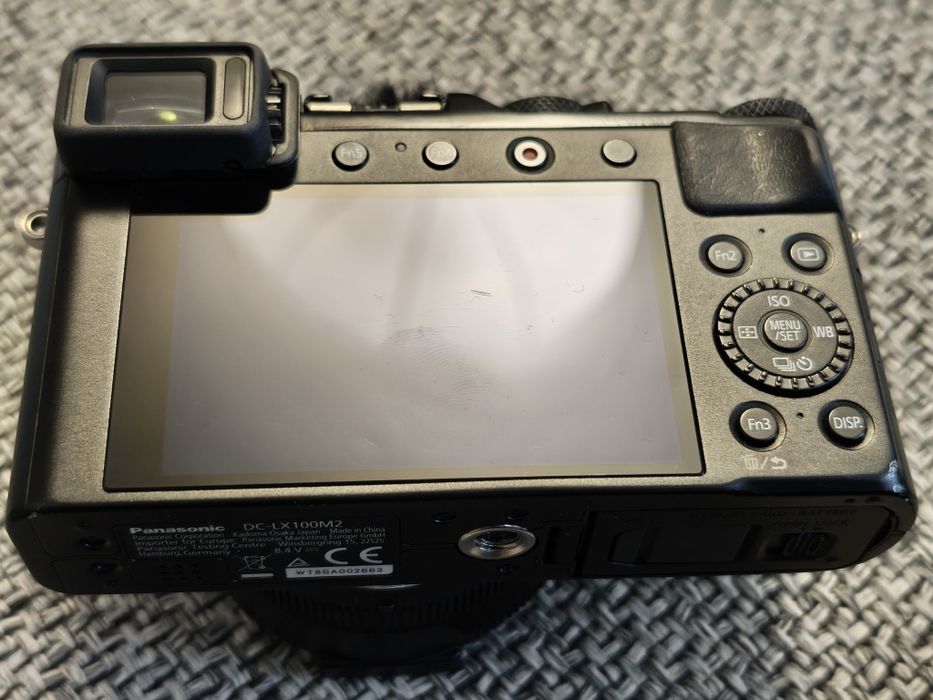 Panasonic Lumix DC-LX100 II Mark 2 kompakt premium z 4 akumulatorami!