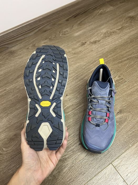 Продам БОМБЕЗНІ жіночі трейлові кросівки Hoka Kaha 3 Low GTX “Anchor Gemstone”