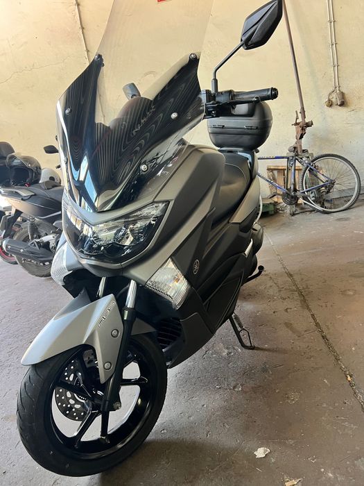Nmax 125 como nova, muitos extras