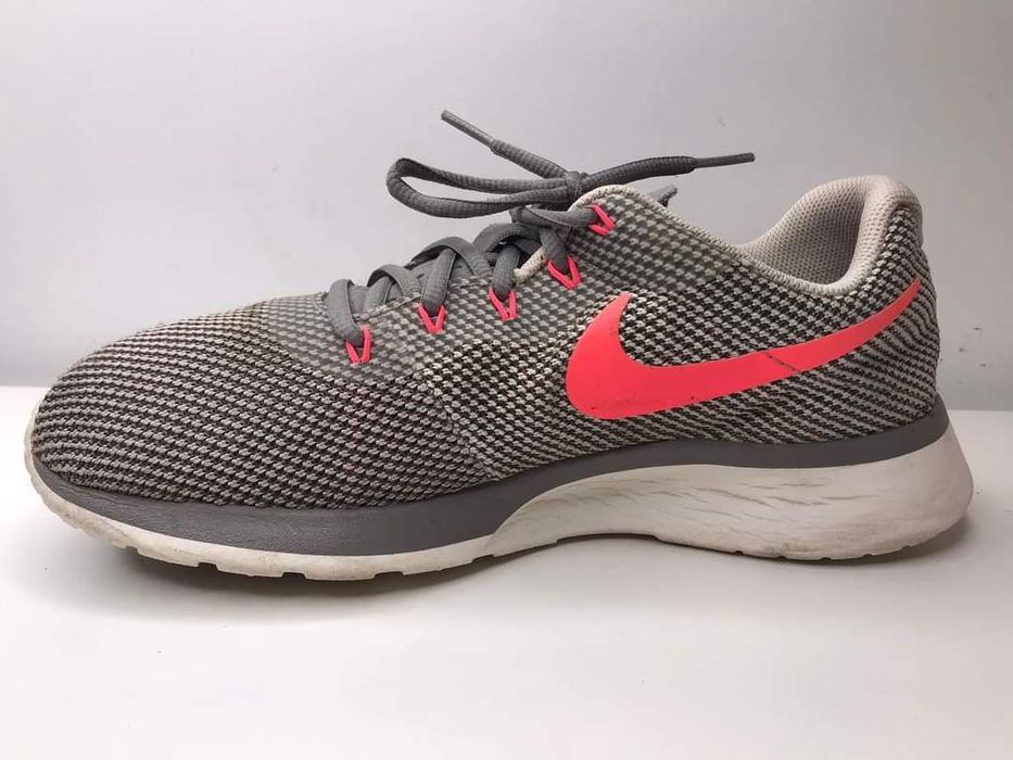 Buty sportowe Nike  Rozmiar 42