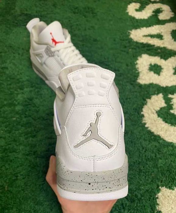 Jordan_4_Retro_White_Oreo R.39