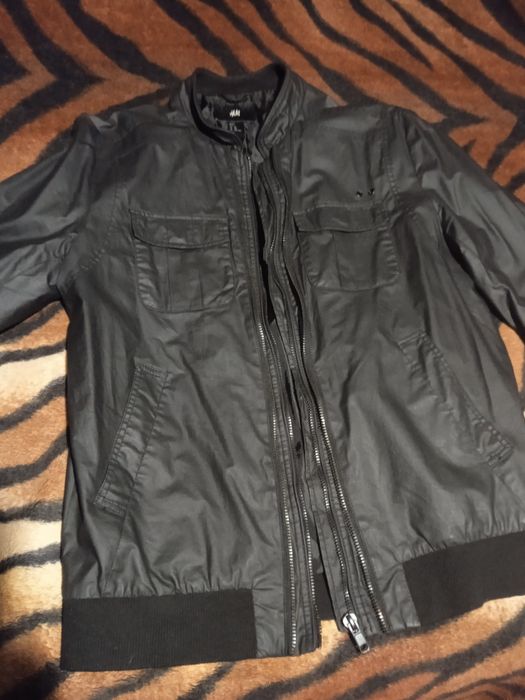 Продам мужские куртки