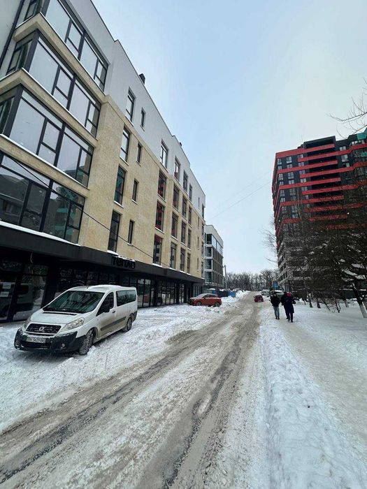 ЦЕНТР 60м2 Здам ФАСАДНЕ приміщення з Панорамою, Парковкою біля АТБ