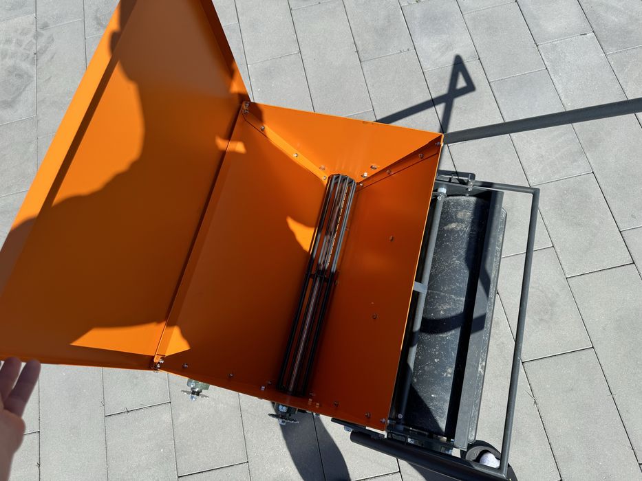 Profesjonalny siewnik do trawy 4w1 - TG Seeder 50