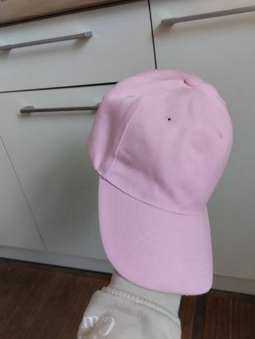 Różowa damska czapka z daszkiem bejsbolówka