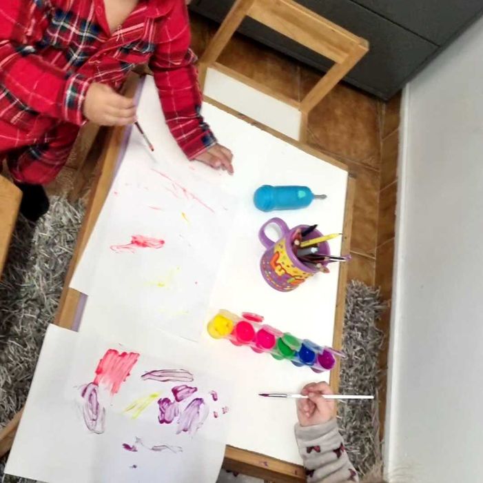 ama e baby-sitter...muito amor e carinho em um ambiente bem familiar.