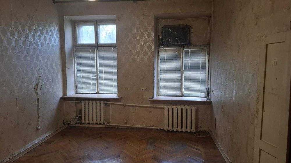 4-х кімнатна , Прохоровська