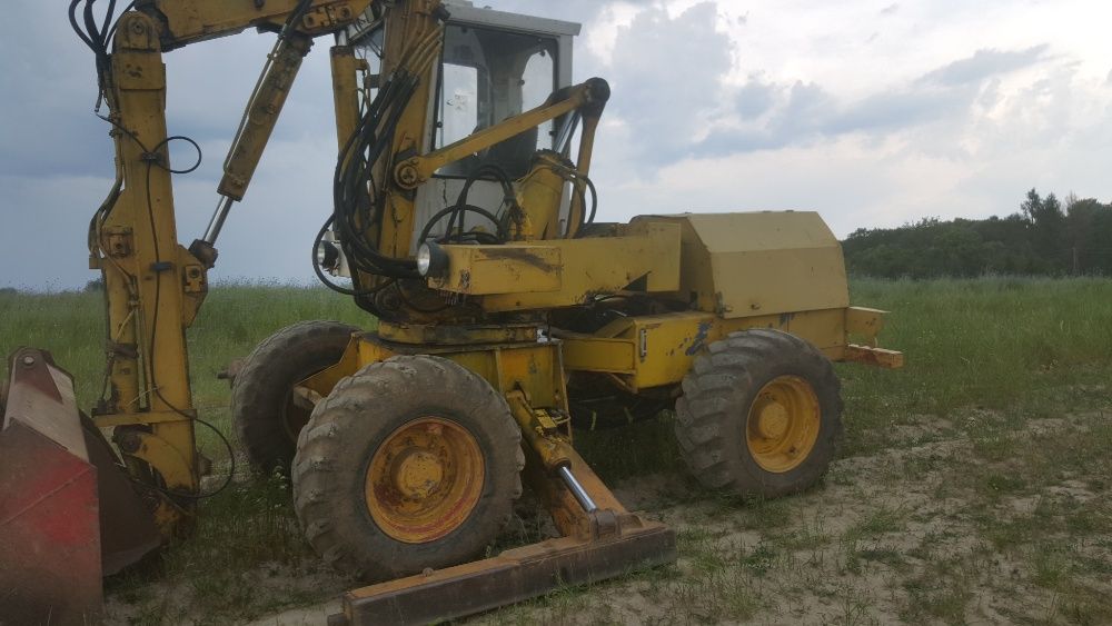 mecalac 11cxi koparko ładowarka części silnik deutz f4l913