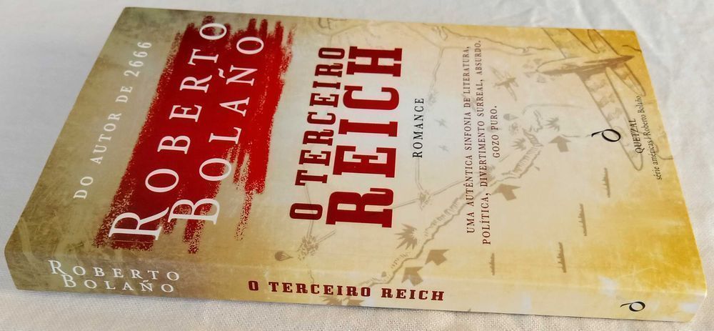 Livro O Terceiro Reich de Roberto Bolaño [Portes Grátis]