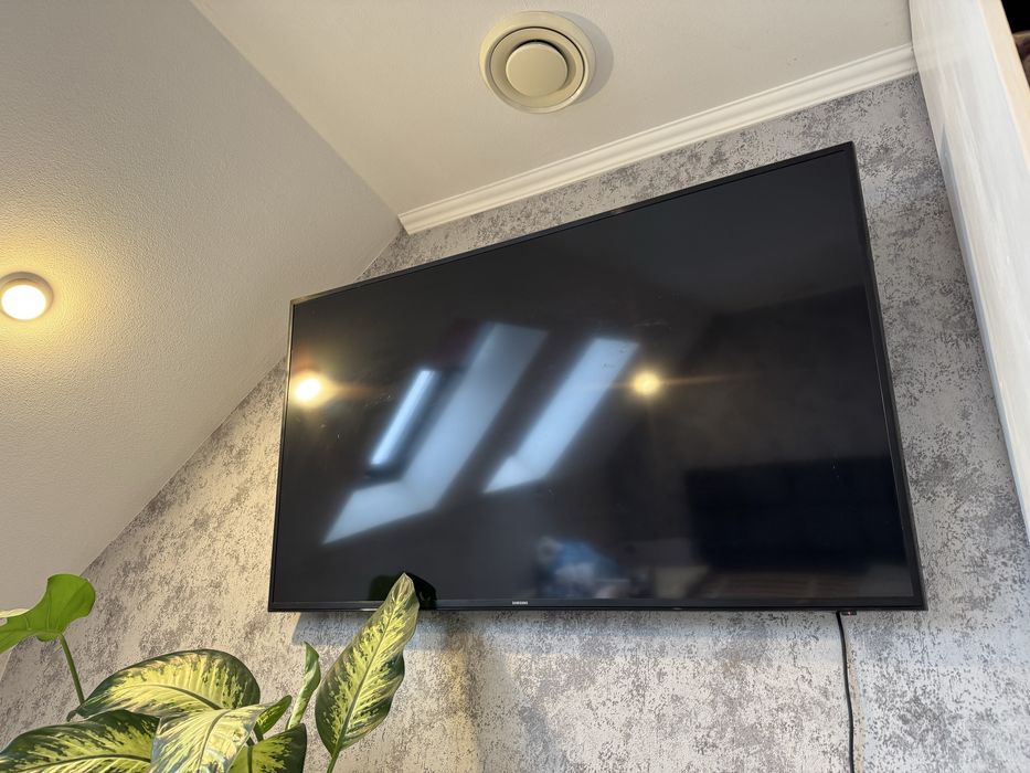 Samsung 55 Smart TV  4K UHD