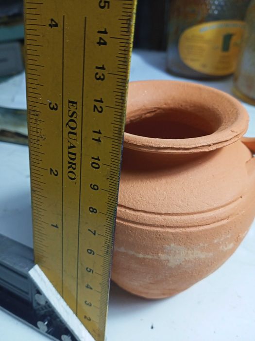 Pote, vaso barro mel flores sementes especiarias