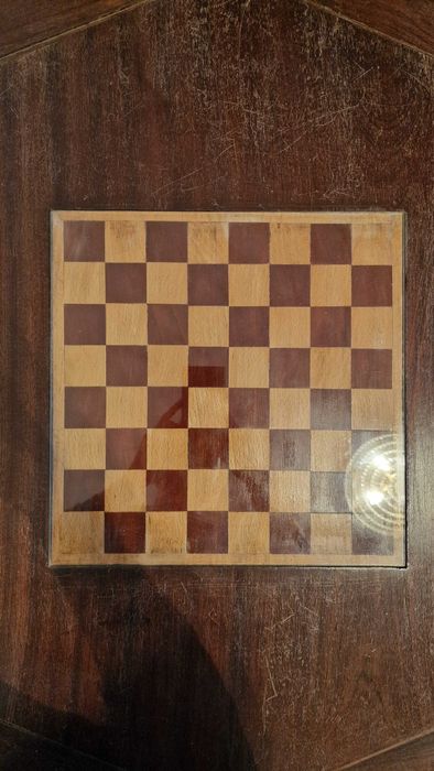 Mesa Xadrez em madeira maciça